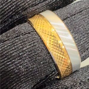 22k gold ring